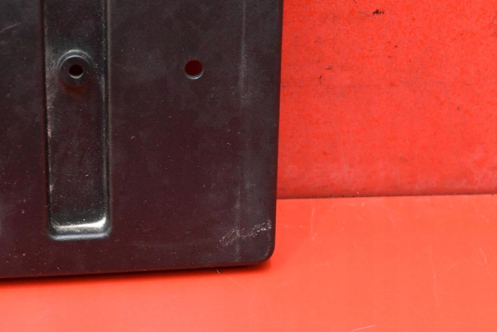 Кронштейн номерного знака реєстраційний задній 1631636-00-a tesla model y 20- в Україні