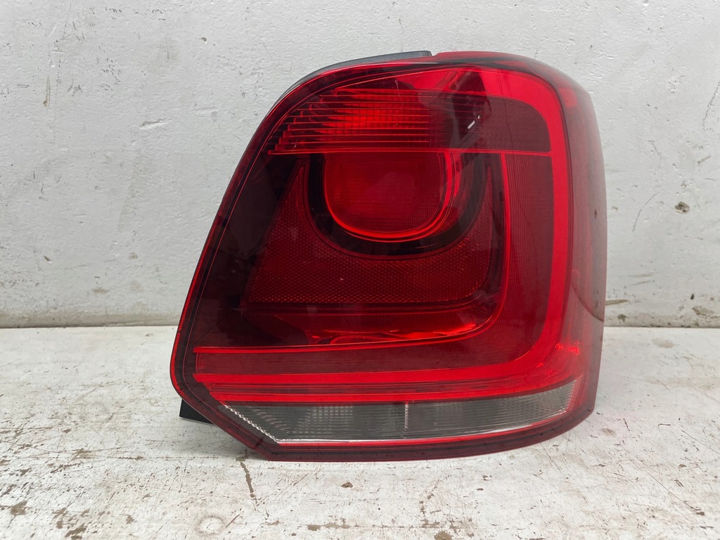 фото №1, Лампа задняя правая vw polo 6r