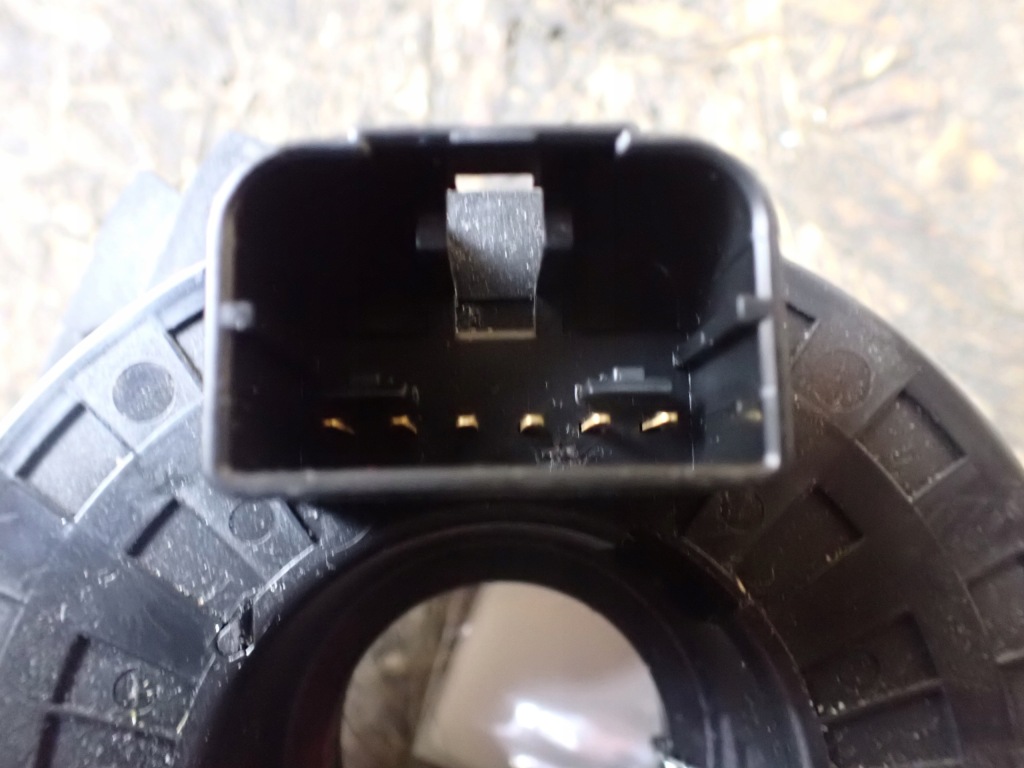 фото №6, Стрічка шлейф керма vw polo iv 1,4 16v 2008 lc9z 280690a04 7629