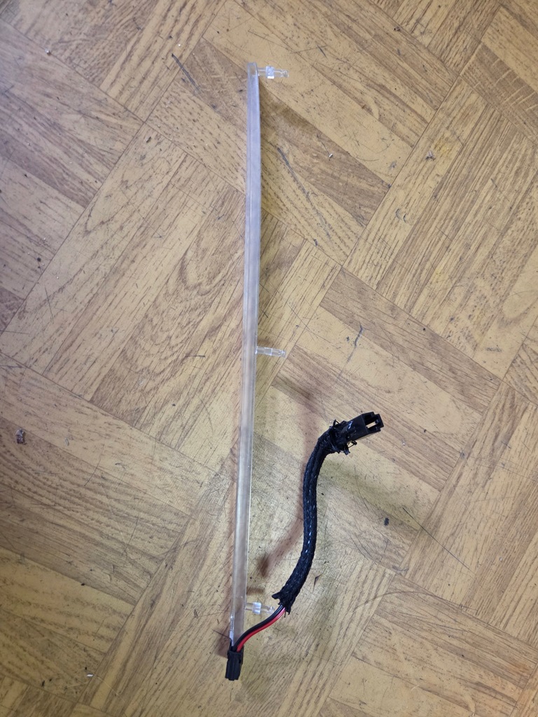 фото №1, Молдинг led дверь audi a6 c6 левый задняя 4f0919177b