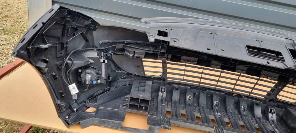 фото №10, Renault scenic iii 2009-2012 бампер перед оригинал e028