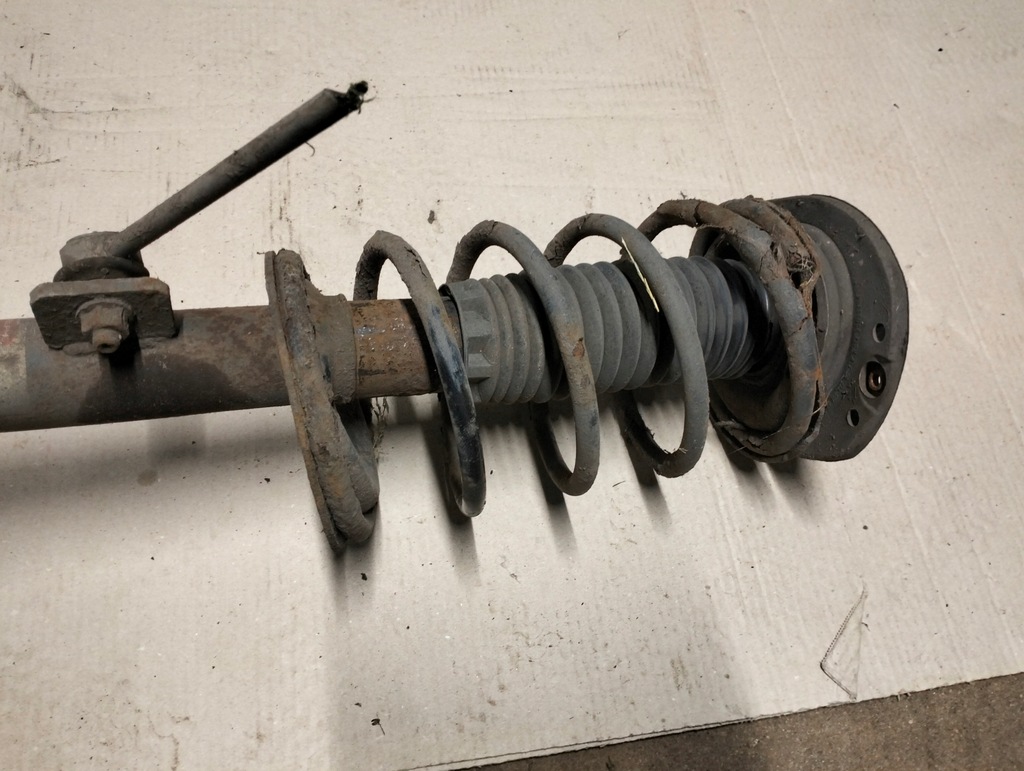 фото №5, Mcperson поворотный кулак левая peugeot 206 2,0 hdi