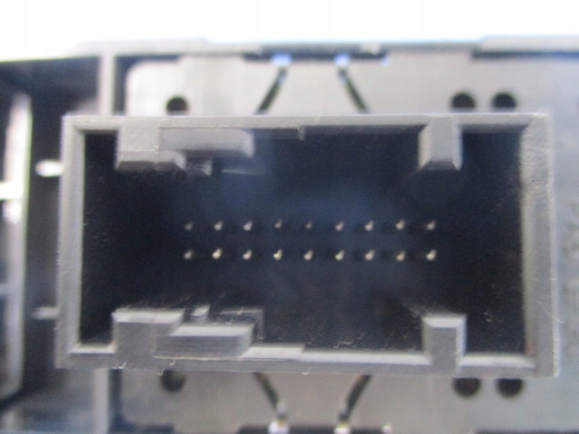 фото №6, Peugeot 308 панель окон перед регулировка зеркал