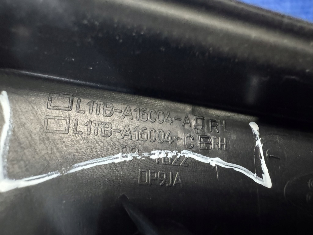 фото №10, Молдинг захист трикутник крила перед права ford puma ii mk2 st-lina vignale