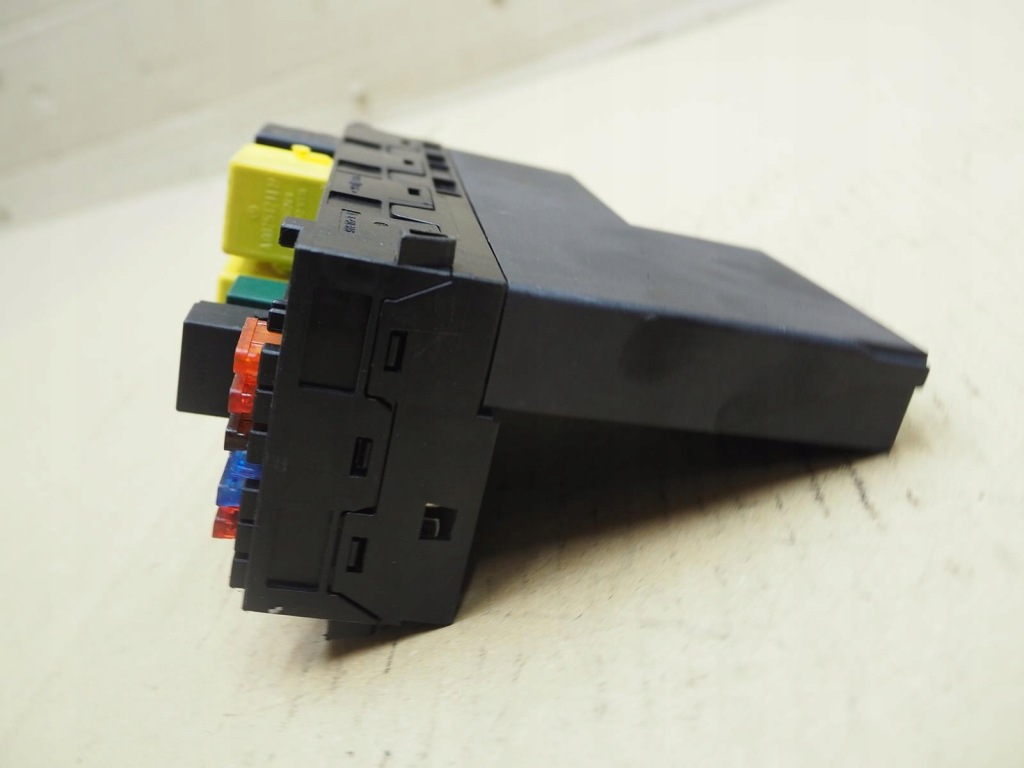 Коробка предохранителей mercedes e w210 0005401050 Недорого