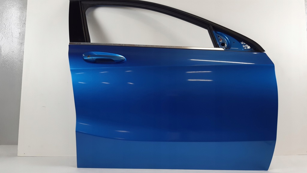 фото №5, Mercedes a klasa w176 дверь правое перед