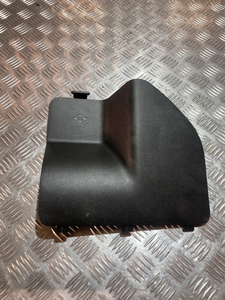 фото №1, Заглушка обшивка багажника права suzuki swift mk8 17-