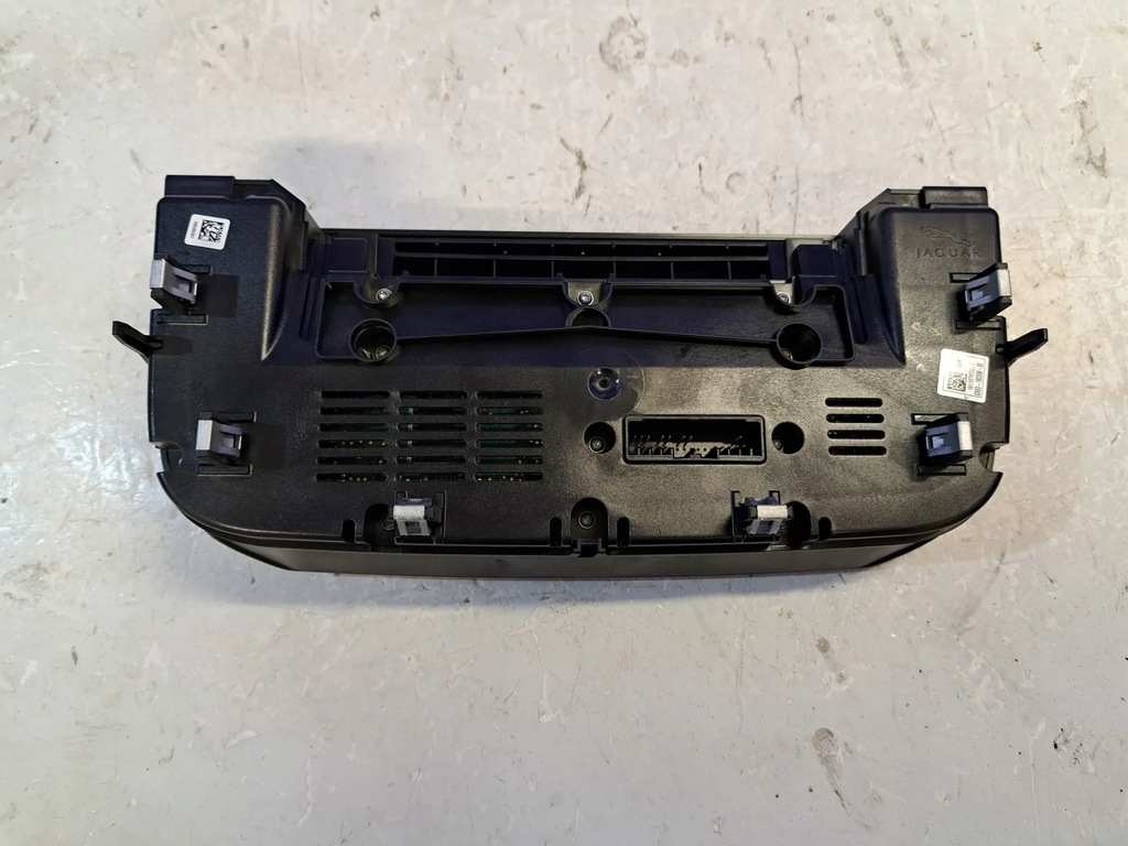 фото №7, Jaguar xe 2017 панели управление, переключатели