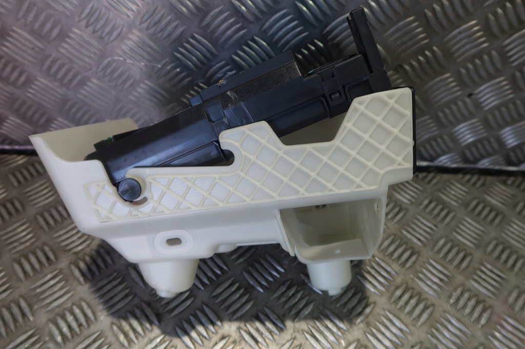 фото №6, Коробка предохранителей модуль корпус bsi 9819849680 peugeot 208 i lift