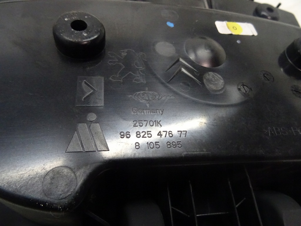 фото №7, Citroen c3 picasso бардачок верхний панели перед вкладыш ароматизированный комплект