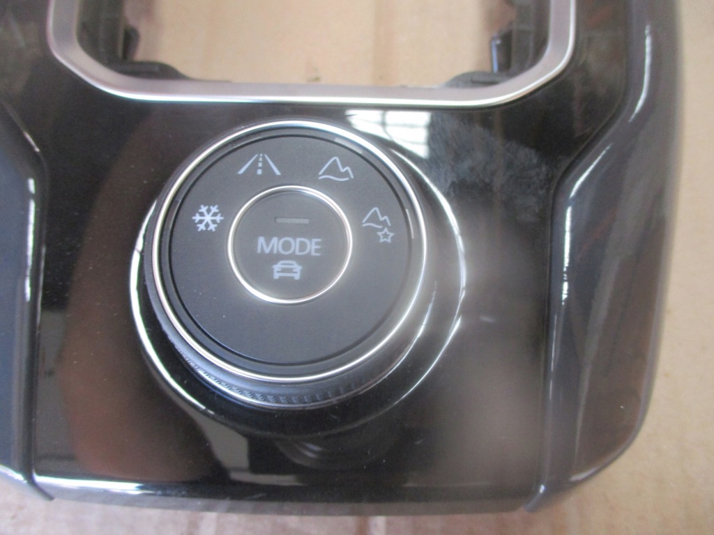 фото №3, Панель кондиционера рамка 5g0907044da vw t-roc