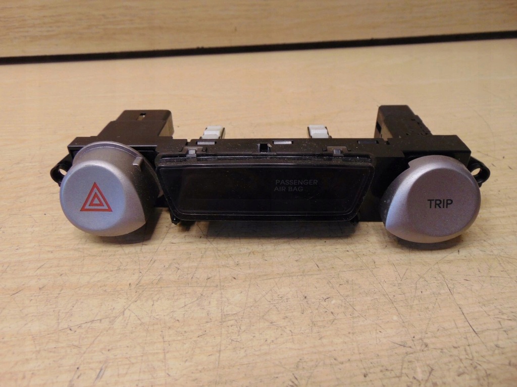 фото №1, Переключатель панель дисплей hyundai i20 1 2008-