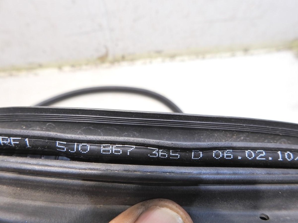 фото №6, Прокладка дверь правый перед skoda fabia ii 5j0867365d