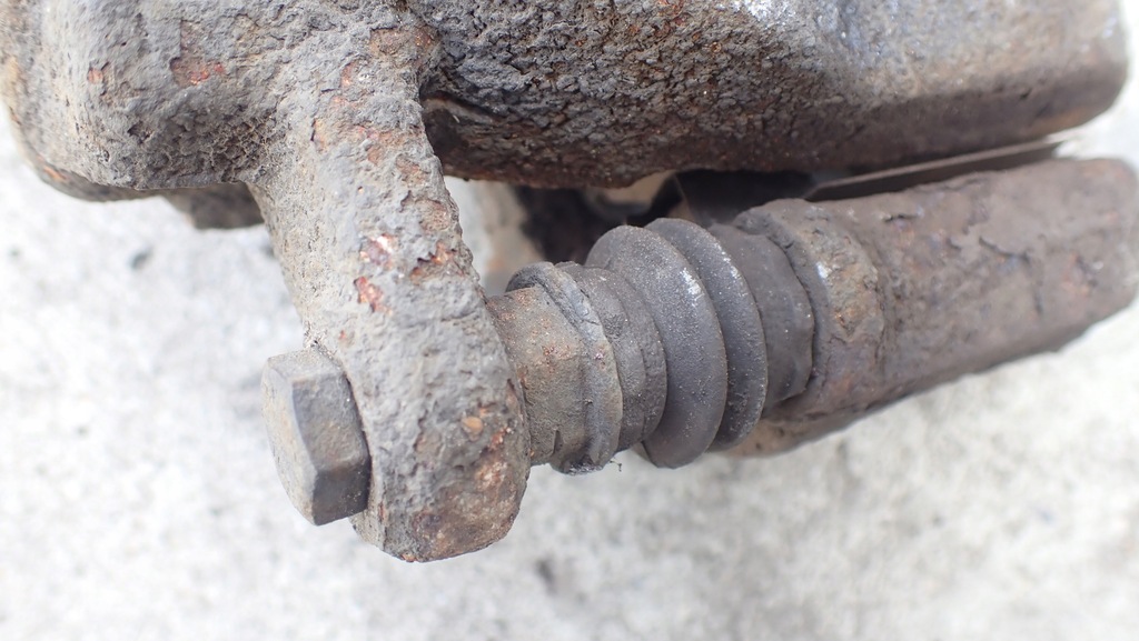 фото №6, Nissan note e12 2015 1.2 суппорт тормозной перед l