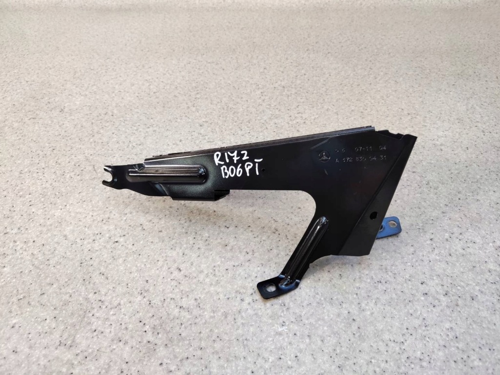 фото №1, Кронштейн кронштейн багажника праве mercedes r172 w172 slk a1726300431