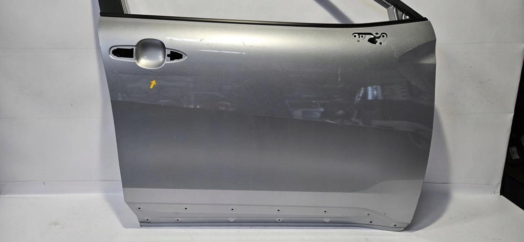 фото №2, Дверь правый перед toyota corolla cross 22-
