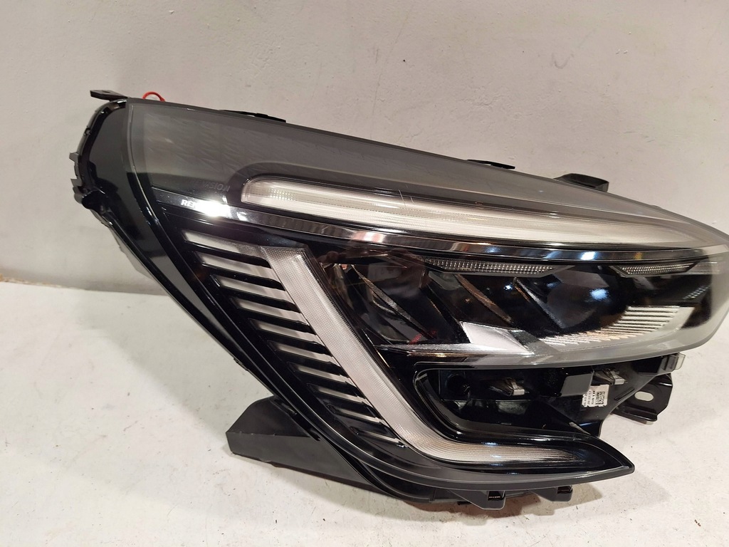 фото №3, Лампа перед правая full led 260102407r renault clio v 19-