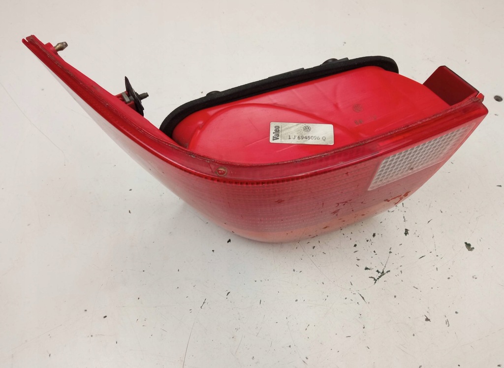 фото №4, Лампа права задня volkswagen golf