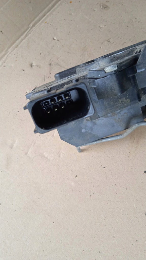 фото №6, Opel corsa d замок двері задня правий 6pin