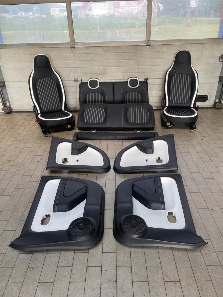 фото №1, Сиденья заднее сиденье обшивки салон renault twingo iii lift состояние jak nowe