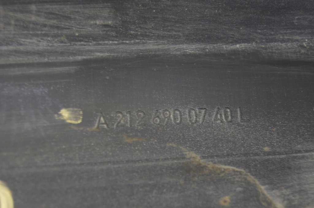 фото №10, Mercedes-benz оригинальный номер a2126900140 молдинг порог