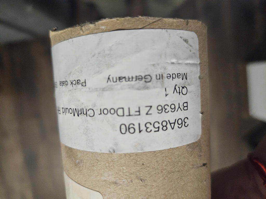 фото №6, Bentley bentayga 36a молдинг хром czarna дверь правое nowa oryg