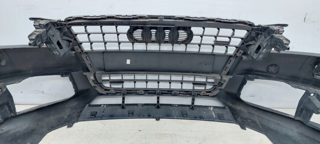 Audi a5 8t0 08-11 бампер перед решітка радіатора хром в Україні