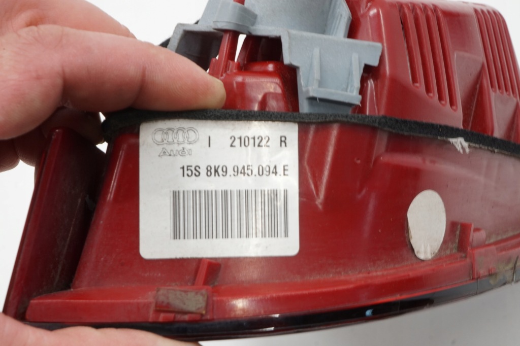 Audi a4 b8 универсал рестайлинг  12r фары задние задний led комплект przyciemnione Цена