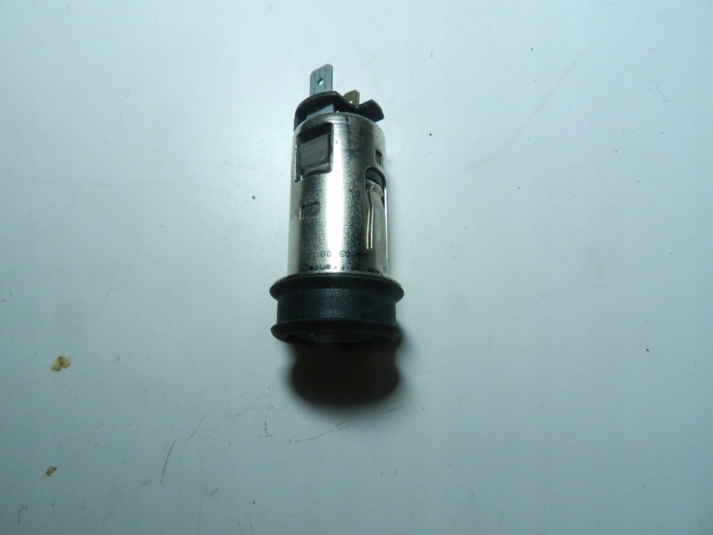 Bmw 3 e46 прикуриватель + разъём оригинал 8372912 Недорого