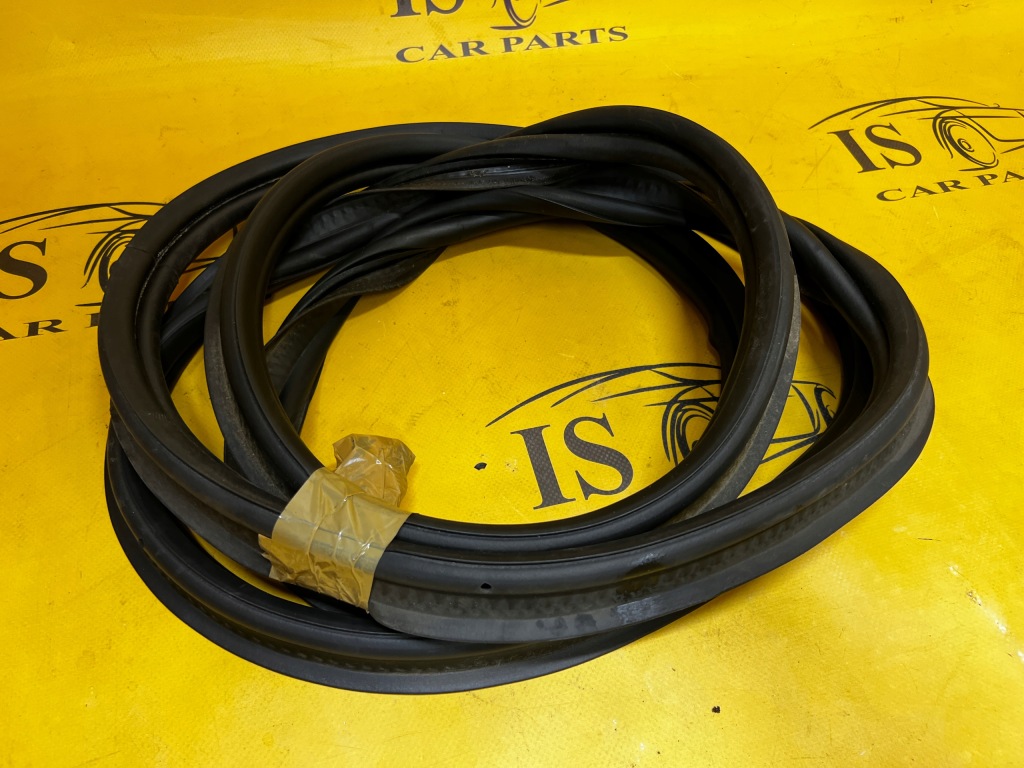 фото №1, Прокладка крышки задняя багажника mercedes gl x166