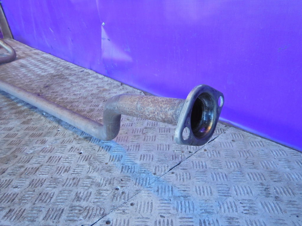 Mercedes e-klasa w210 2,0 b 16v 136km sedan гасник середній кінцевий wydach Оригінал