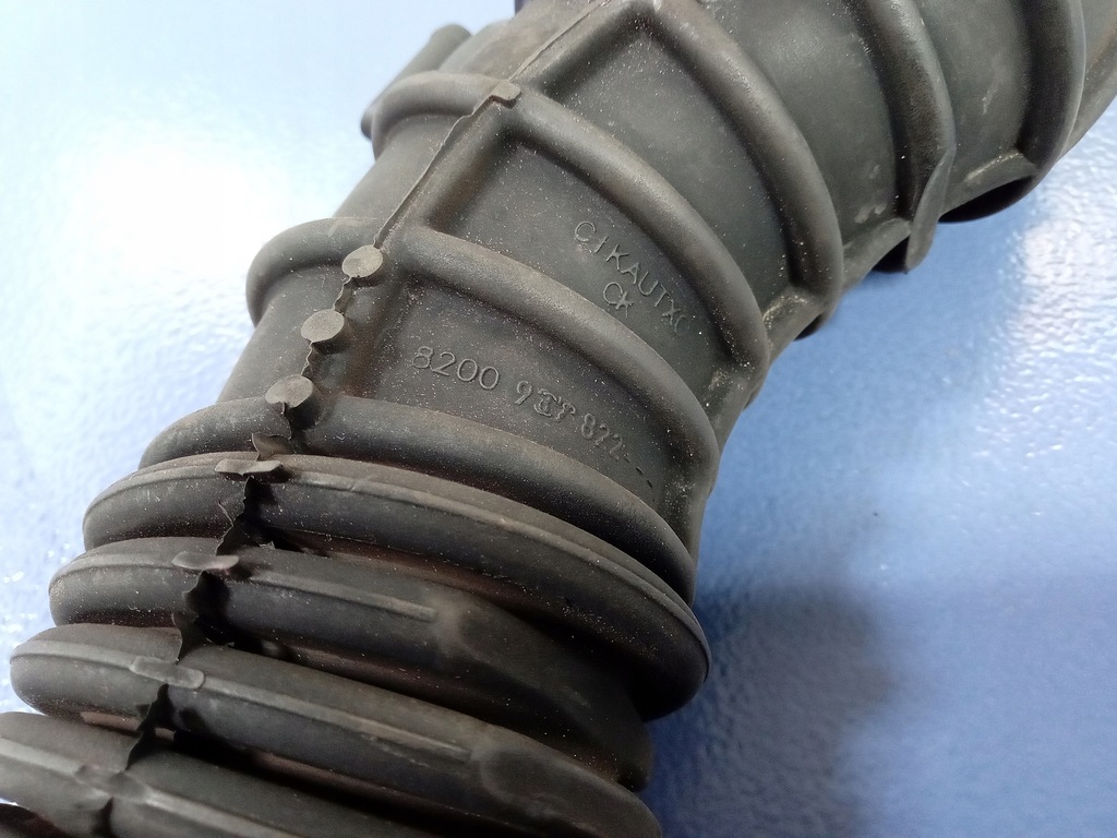 фото №3, Scenic iii 1.6 110km труба воздухозаборник воздуха