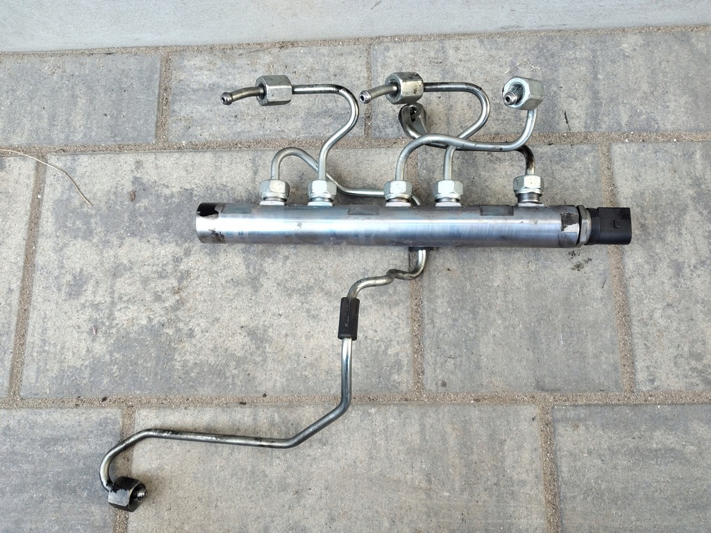 фото №3, Молдинг впрыскная mini r55 r56 r60 1.6d 0445214237