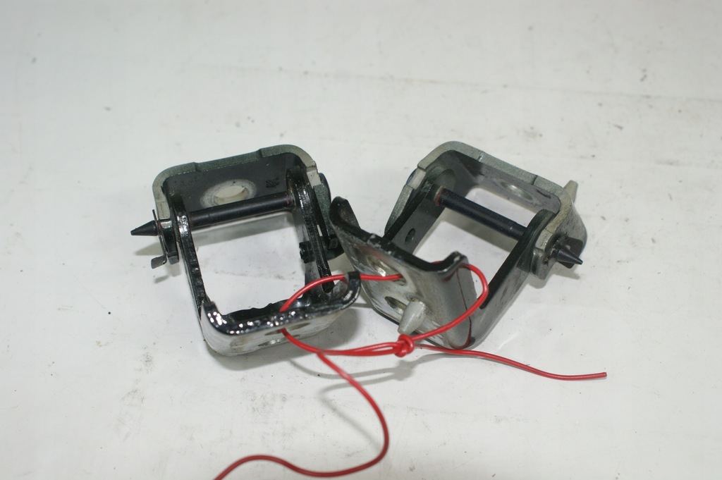 фото №10, Петлі петля двері лівий задня ліва задні peugeot 308 t9 sw kombi