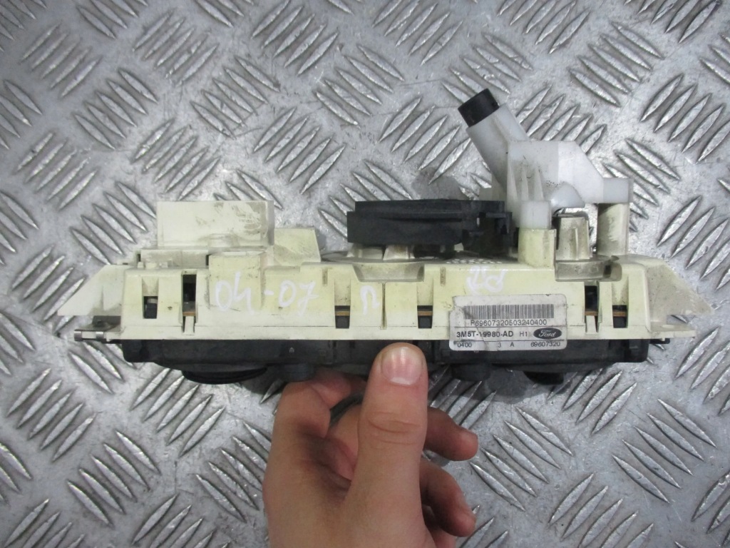 фото №6, Панель воздуховод 3m5t19980ad ford focus ii