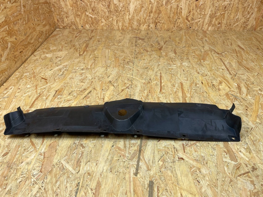 Накладка поперечина передній перед audi a3 8y 8y0121285 2020- Зі Шроту