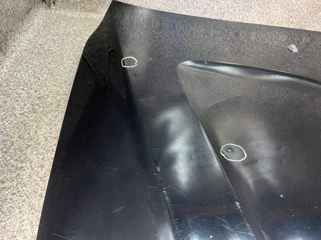 Капот кришка двигуна шумоізоляція bmw e83 x3 668/9 668 schwarz чорна в Україні