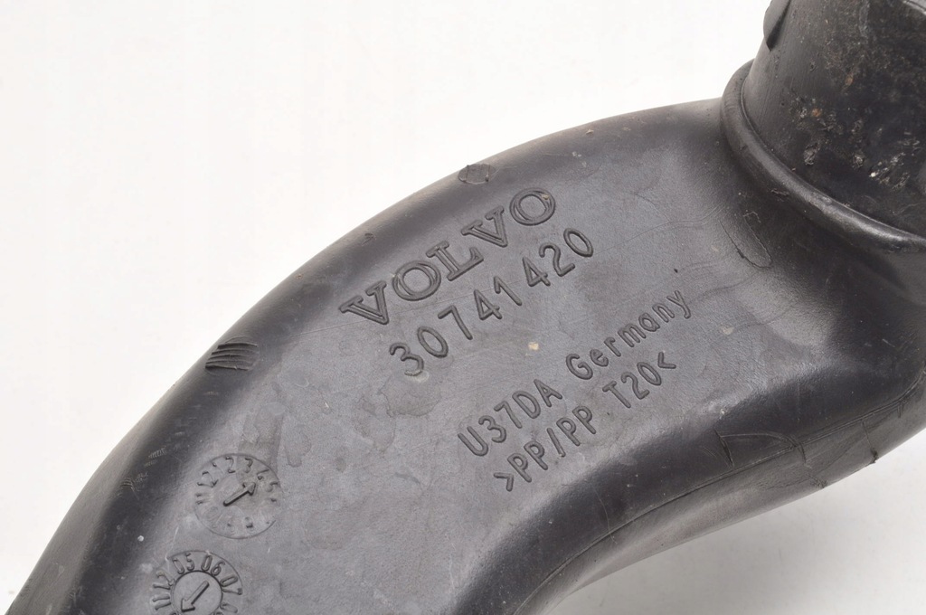 фото №6, Volvo s40 ii v50 c70 c30 2.0 d4 труба повітрозабірник повітря lift 30741420