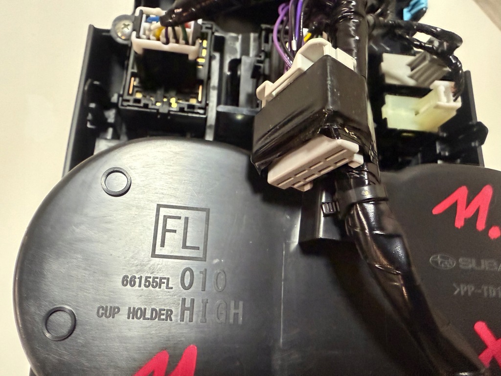 фото №8, Subaru xv ii crosstrek 17-24 usa накладка туннель среднего панель ручка