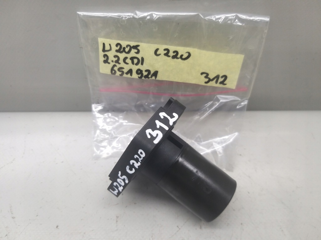 Купити Датчик рівня оливи mercedes w205 c220 2.2 cdi 651921 w253 a6511530132