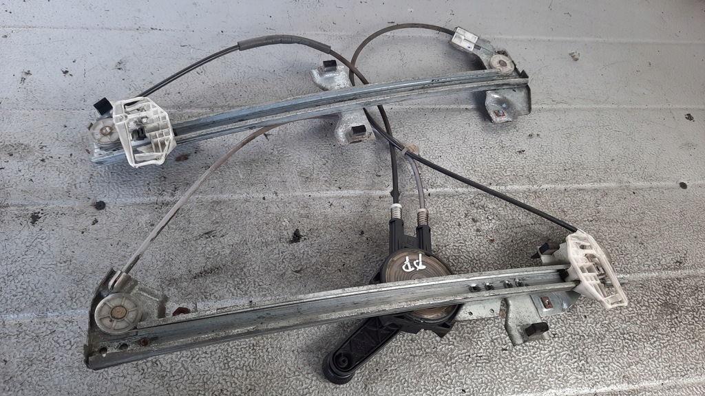 фото №2, Подъемник стекло правый перед citroen berlingo 04r