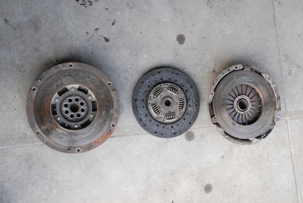 фото №1, Iveco daily 00-06 3.0 hpi зчеплення двомасовий маховик комплект