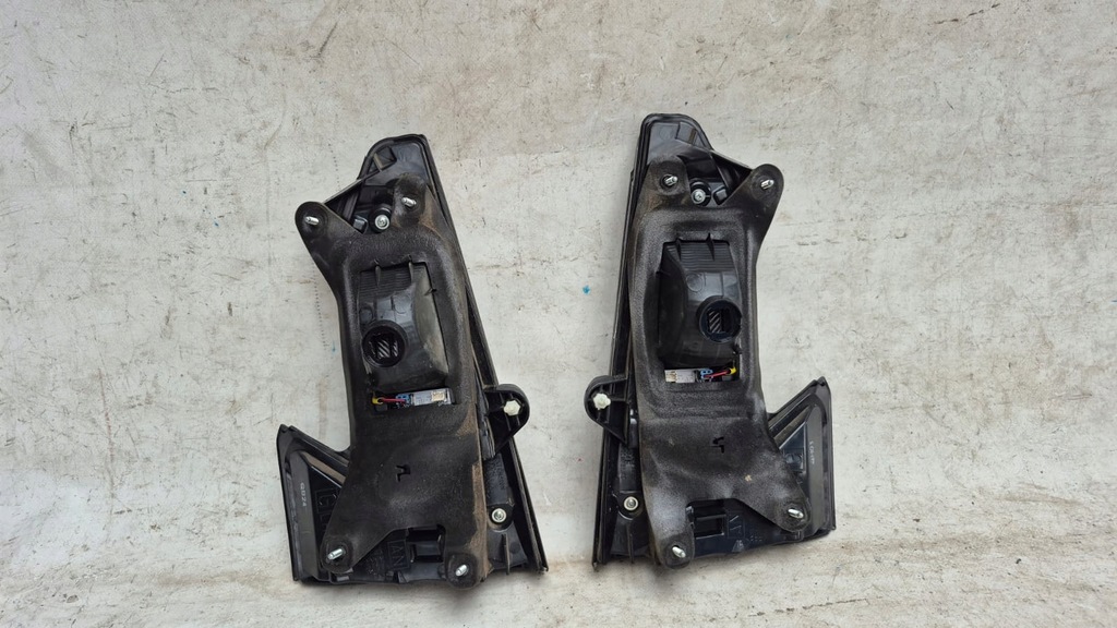 фото №8, Subaru outback 6 vi 21- лампа левая правая задняя задняя w крышка комплект