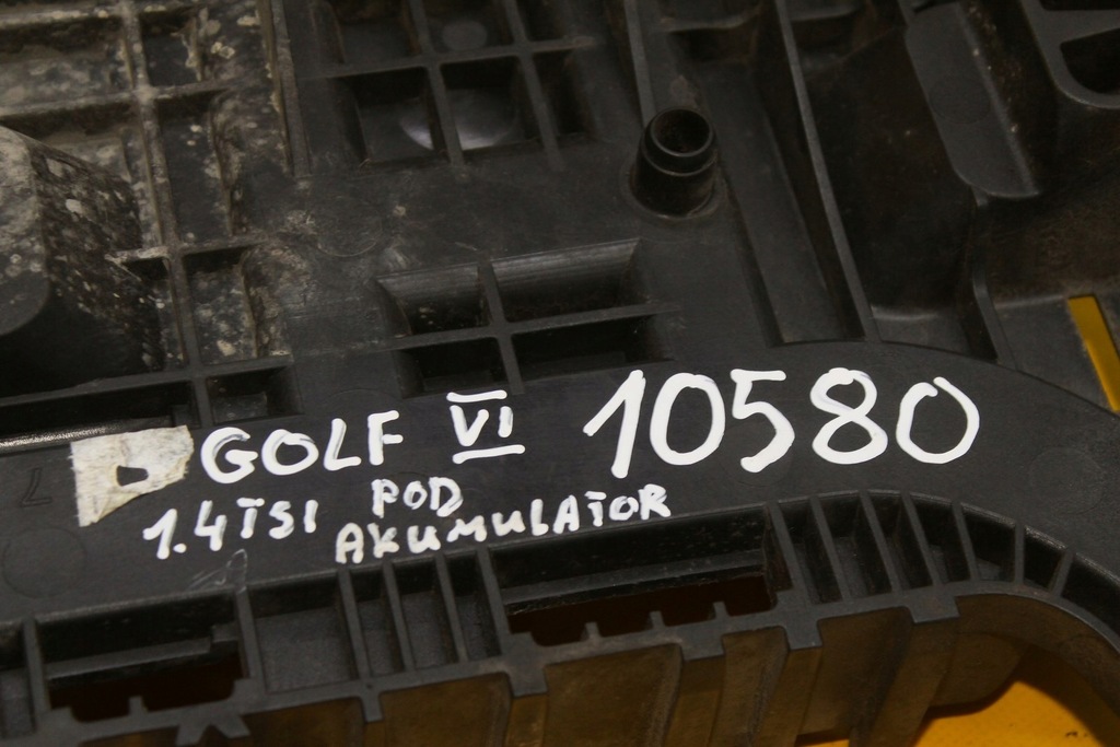 фото №10, Основание аккумулятор golf vi 1k0915333h
