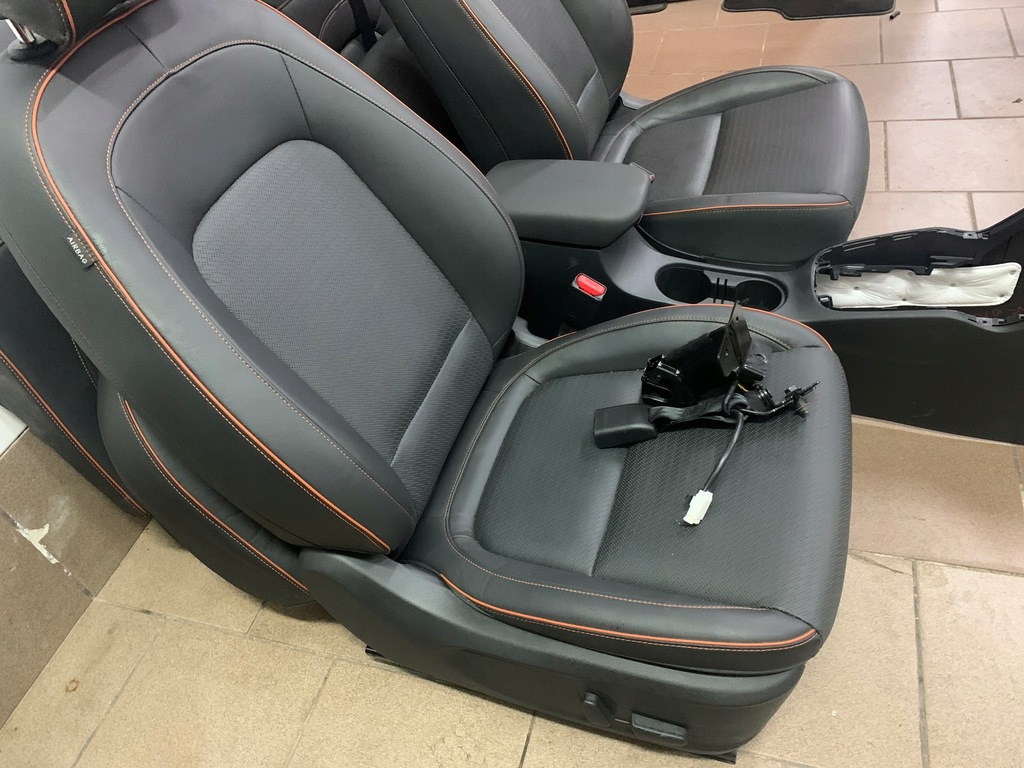 фото №5, Hyundai kona сидіння обшивки шкіра вентильована krell