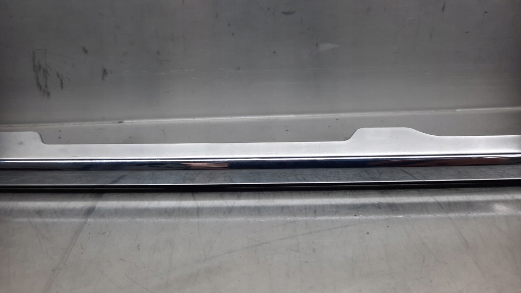 фото №5, Молдинг хром крышки задняя 31391845 volvo s80 ii 06-16r