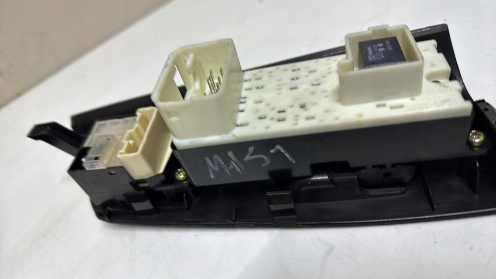 фото №3, Панель управление окон водителя mazda rx-8