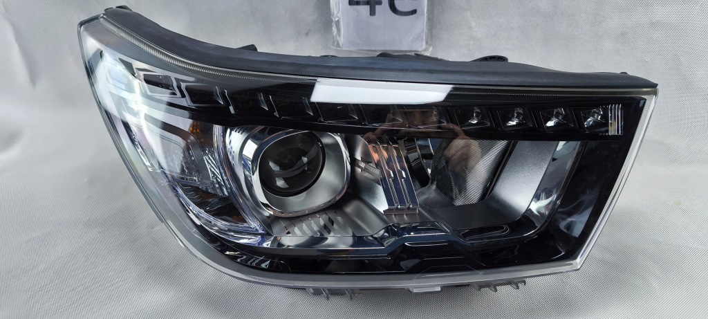 фото №1, Ssangyong tivoli фара led правий лампа права фара 8310235300