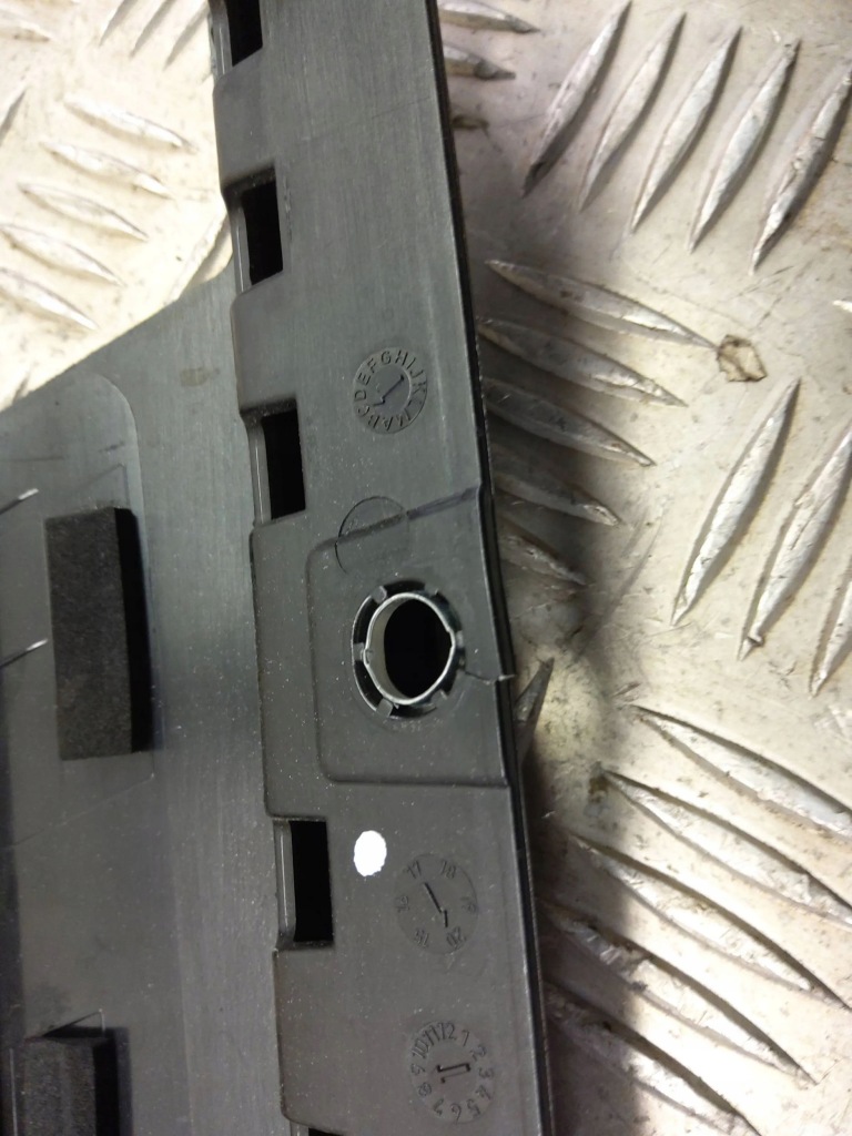 Alfa romeo stelvio 2020 перед сторона правая молдинг / прокладка стекло дверь Цена