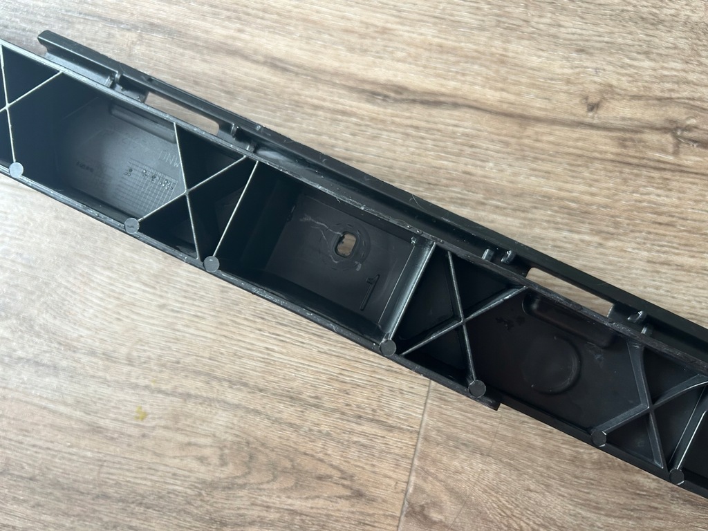 фото №11, Audi a6 s6 rs6 c8 avant 2018-2023 напрямна кронштейн балка задня 4k9 оригінал